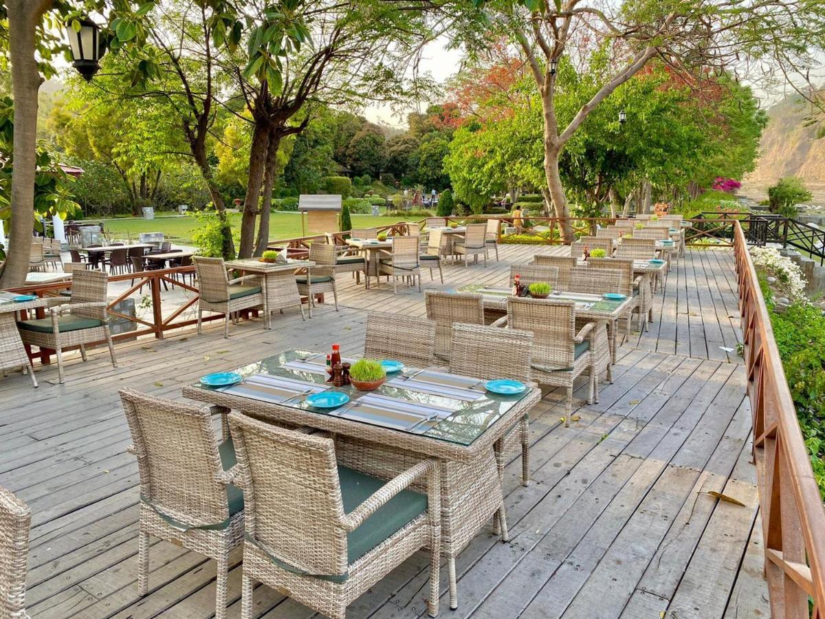 The Riverview Retreat Corbett By Leisure Hotels Garjia Екстериор снимка