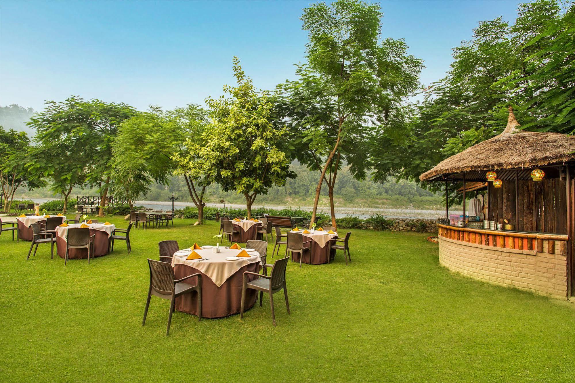 The Riverview Retreat Corbett By Leisure Hotels Garjia Екстериор снимка