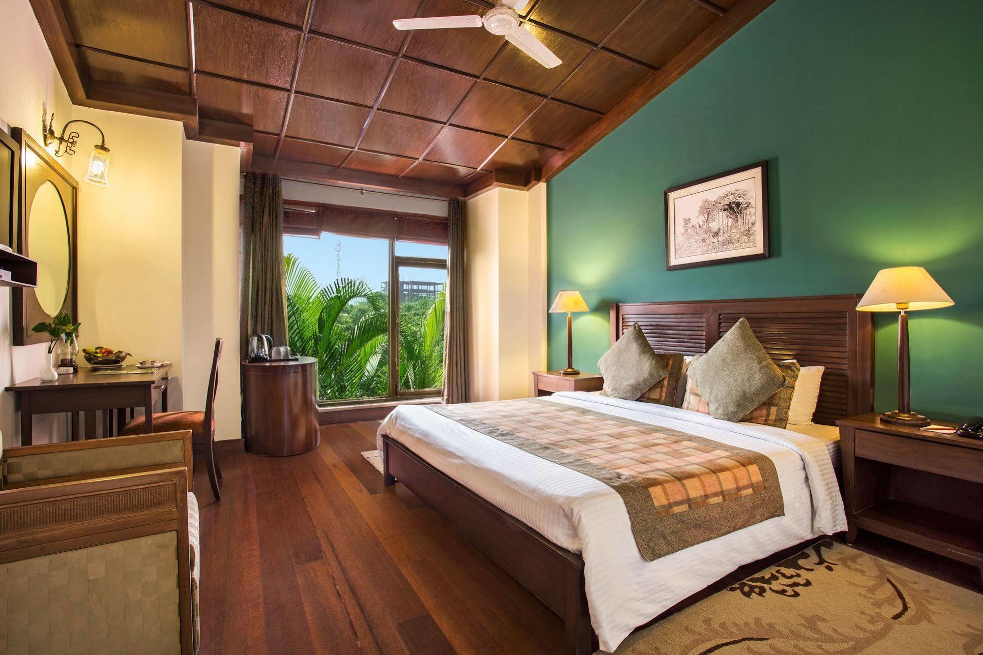 The Riverview Retreat Corbett By Leisure Hotels Garjia Екстериор снимка