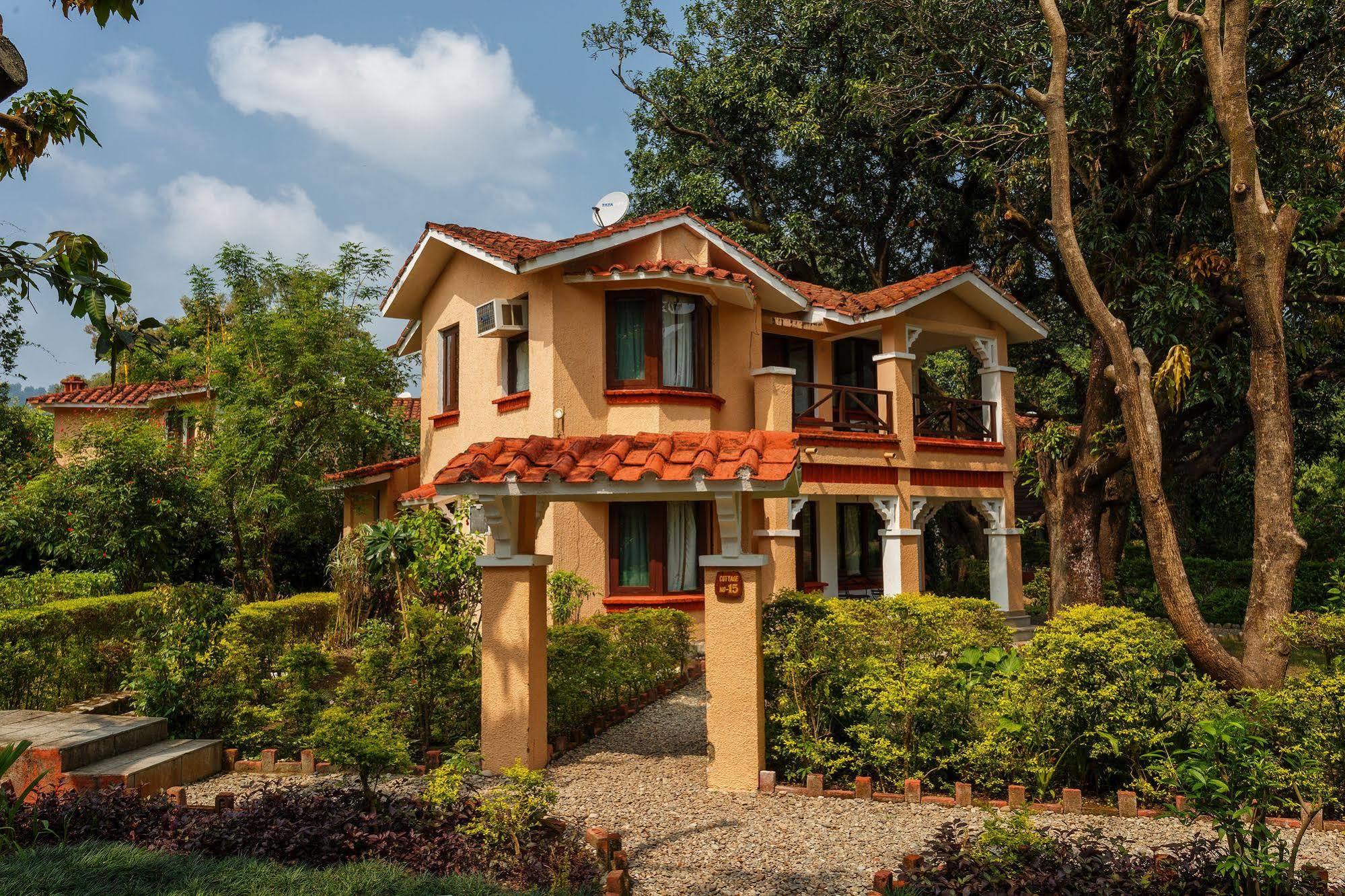 The Riverview Retreat Corbett By Leisure Hotels Garjia Екстериор снимка
